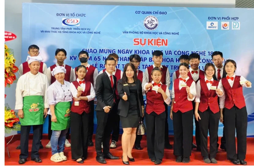 Đồng hành cùng sự kiện