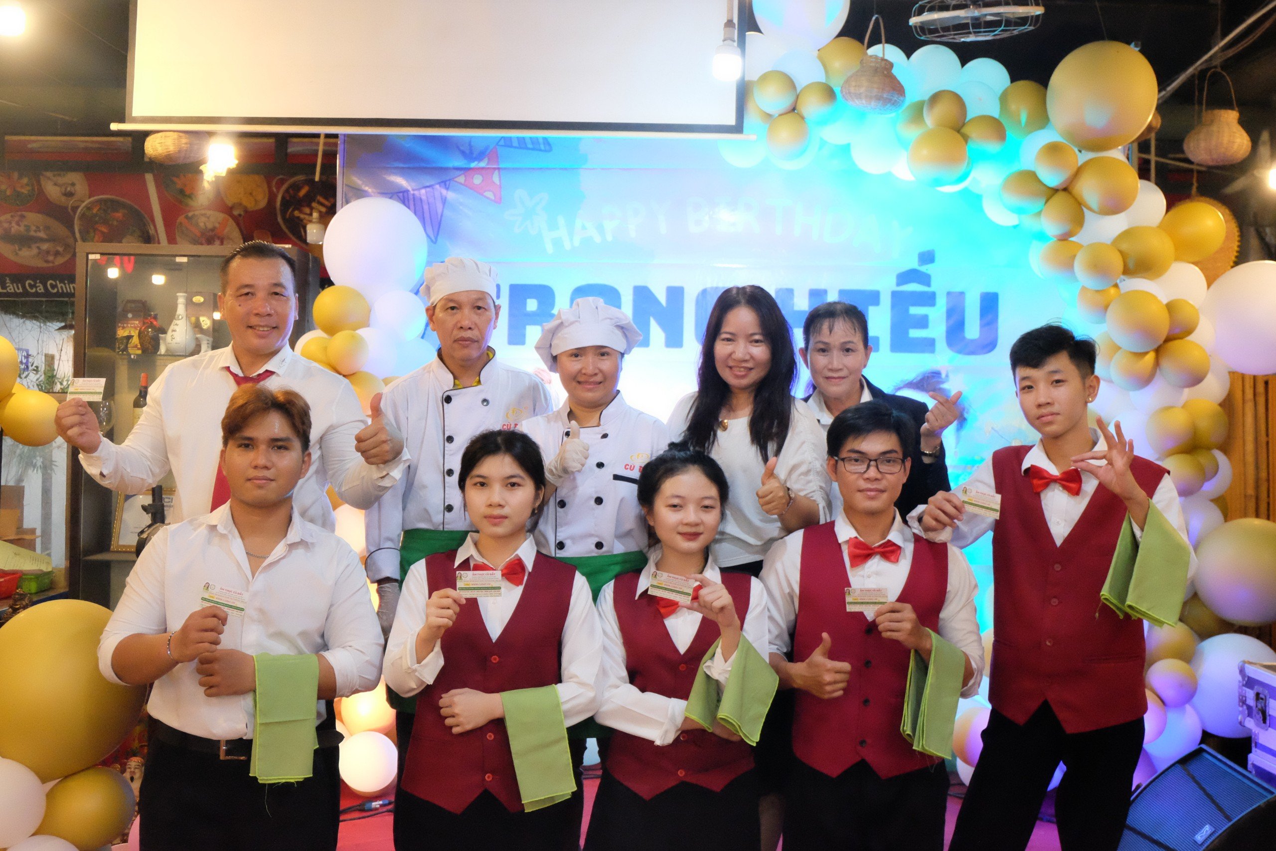 Trang chủ 169 z5813424472865 51d0a8835524d1e71cad27620d05d9db